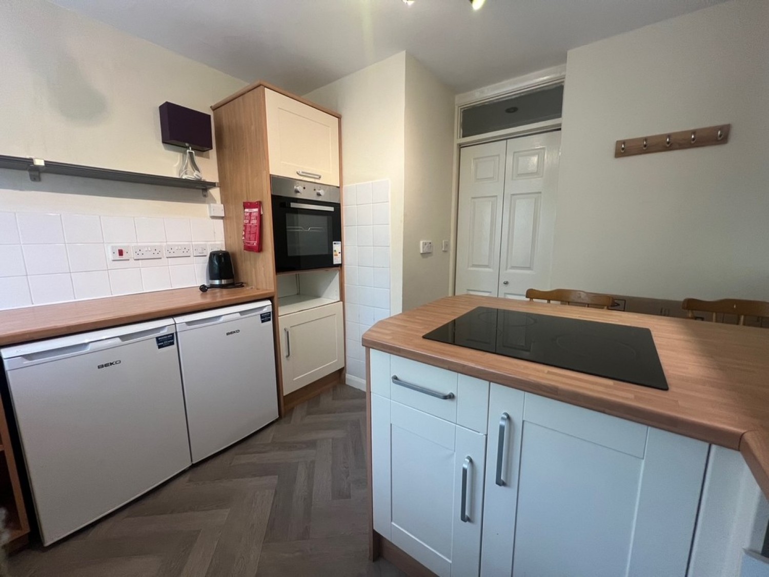 2 bedroom Flat for Letting Beechwood Road, Caterham