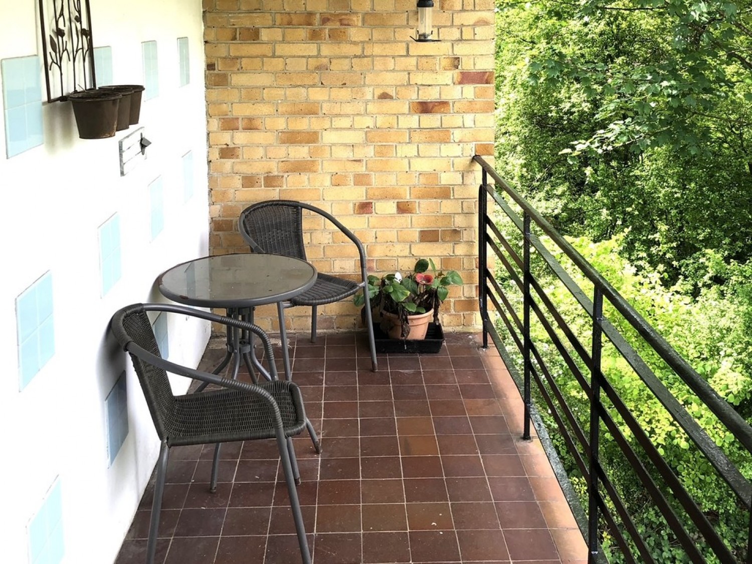 2 bedroom Flat for Letting Beechwood Road, Caterham