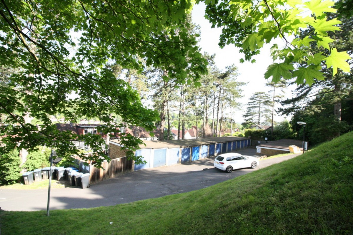 Beechwood Road, Caterham