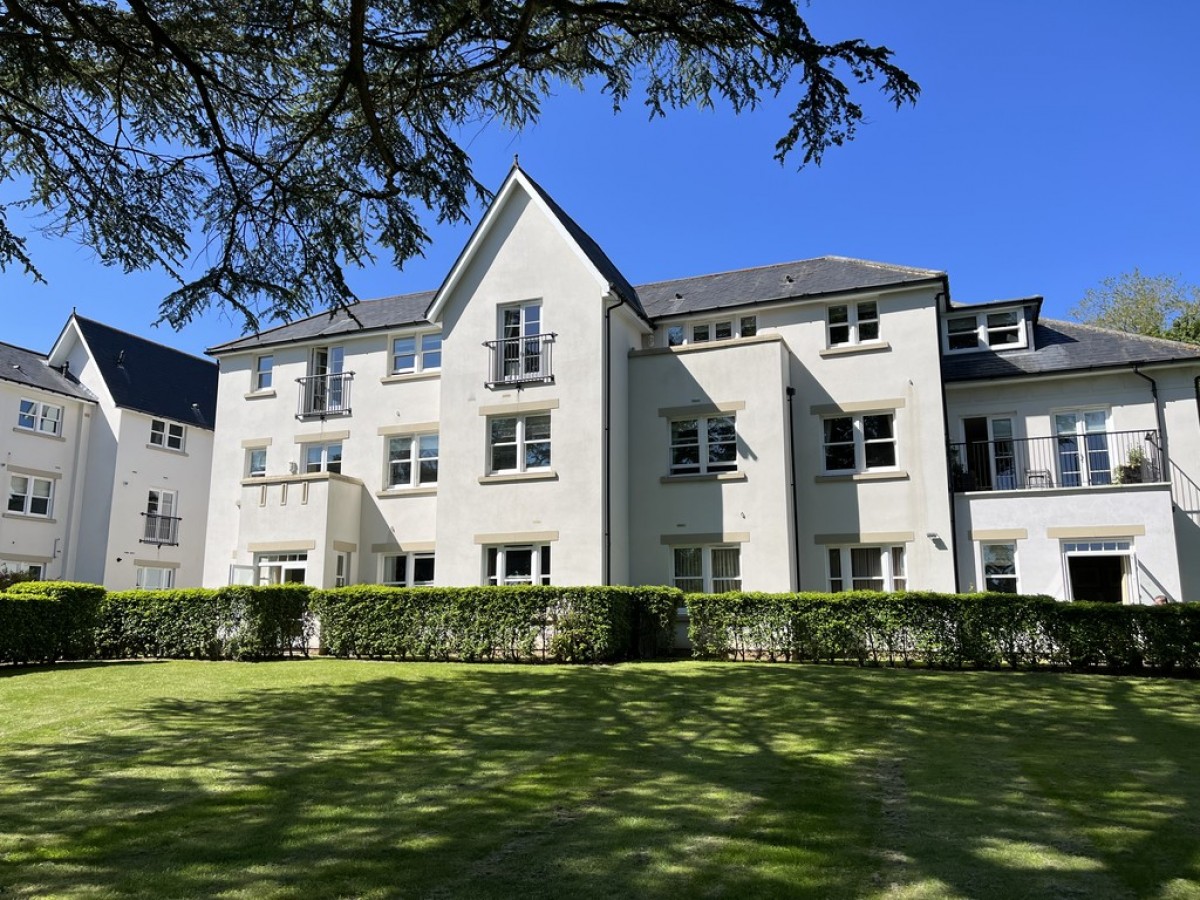 Wray Park Road, Reigate