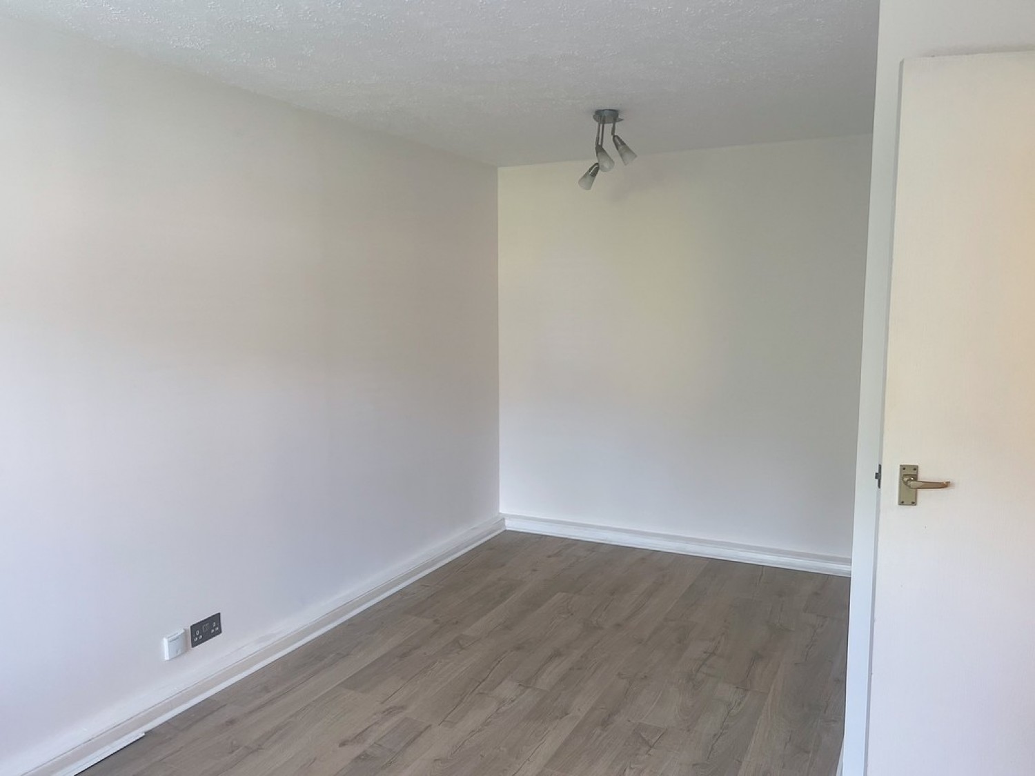 1 bedroom Flat for Letting Redhill, Surrey
