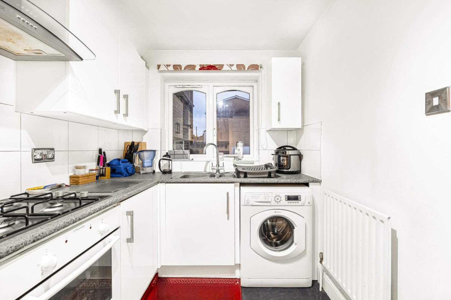 1 bedroom Flat for Sale Lyndale Court, London Road, Redhill