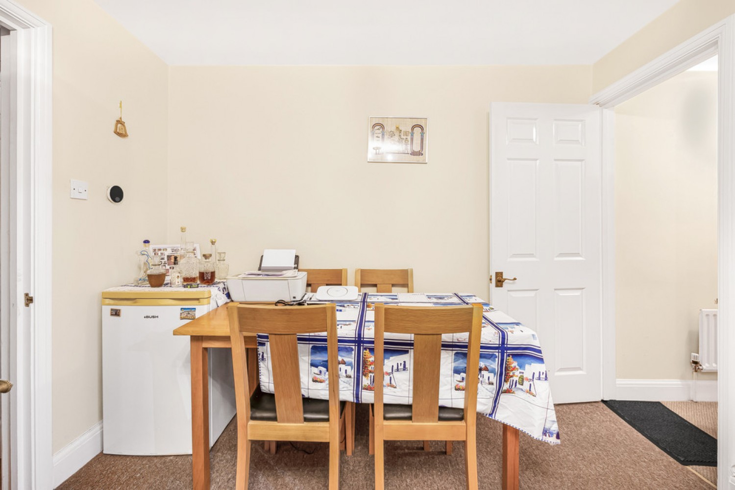 1 bedroom Flat for Sale Lyndale Court, London Road, Redhill