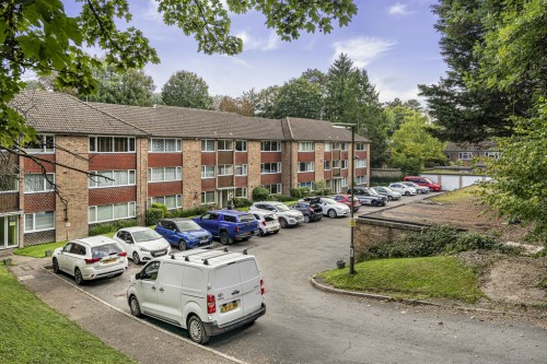 High Trees Court, High Trees Road