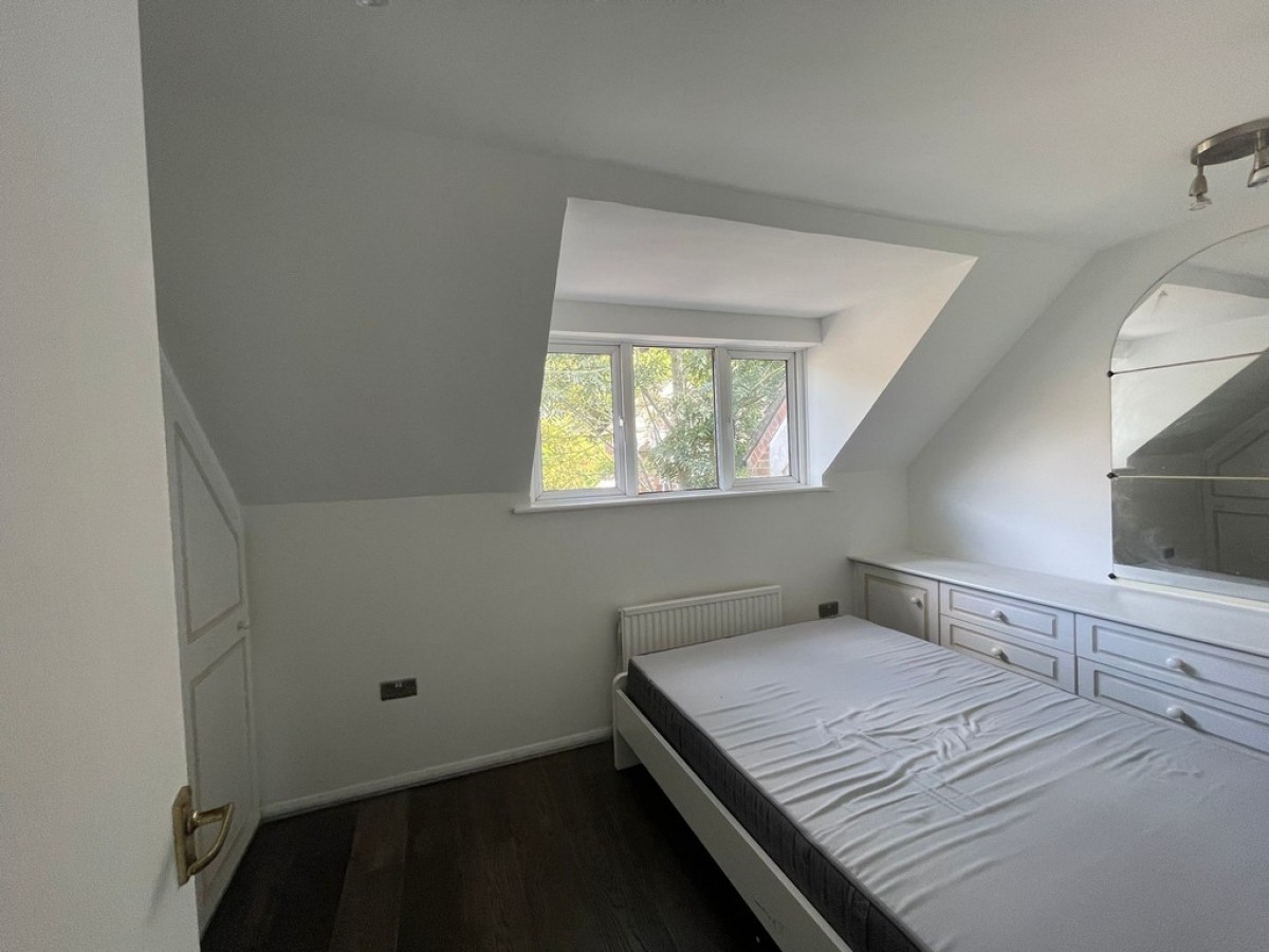 HillView, Whyteleafe