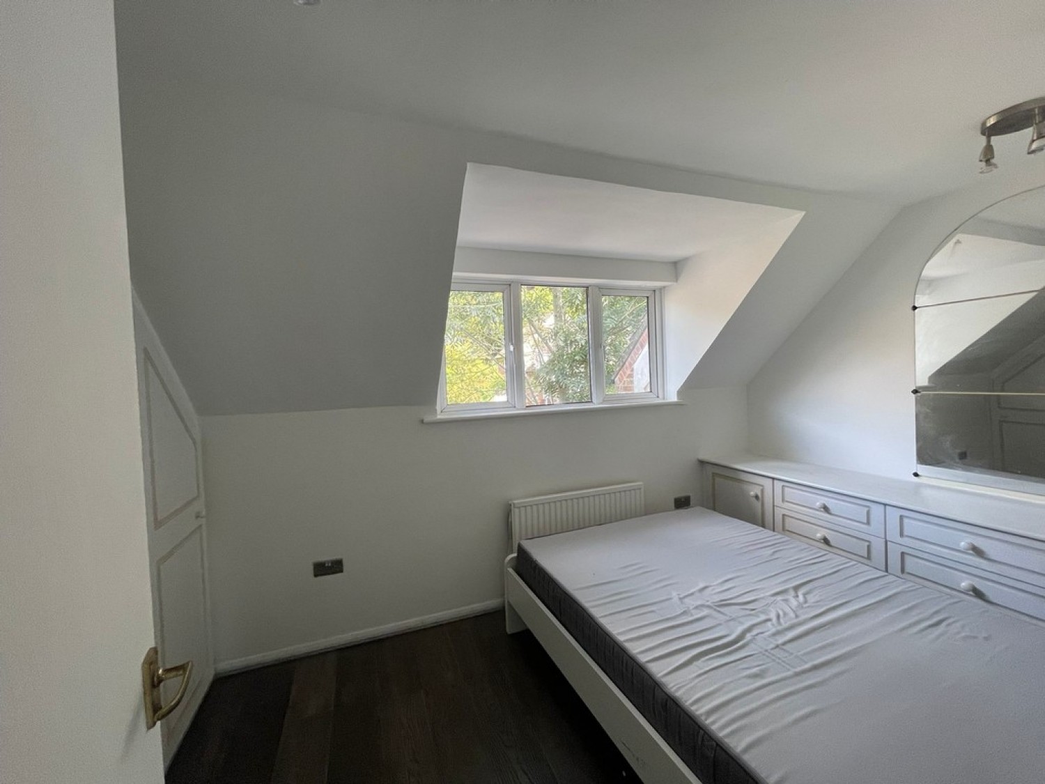 2 bedroom House for Letting HillView, Whyteleafe