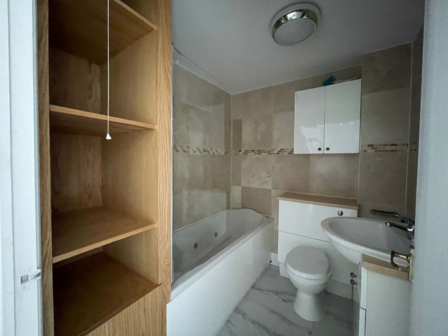 2 bedroom House for Letting HillView, Whyteleafe