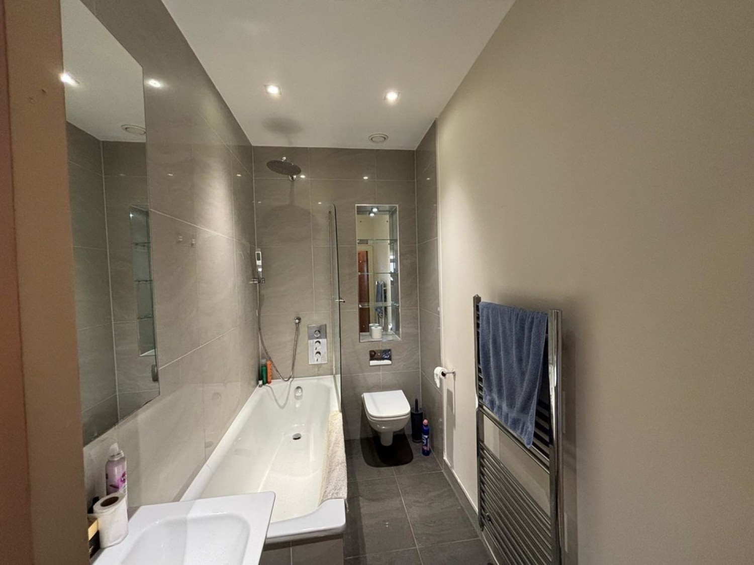 2 bedroom Flat for Letting Bell Street, Reigate, Surrey