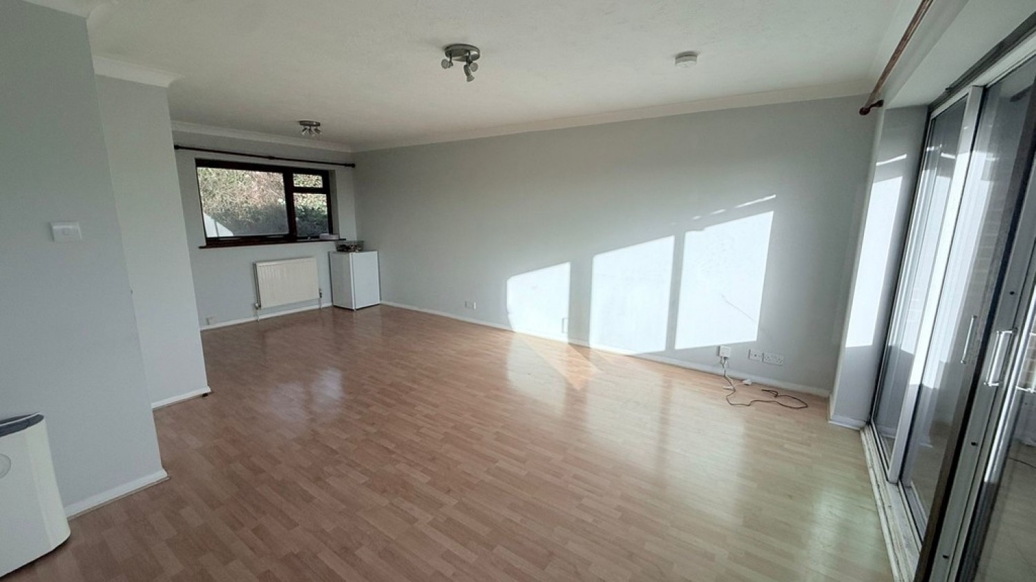 1 bedroom Flat in Garlands Road, Redhill