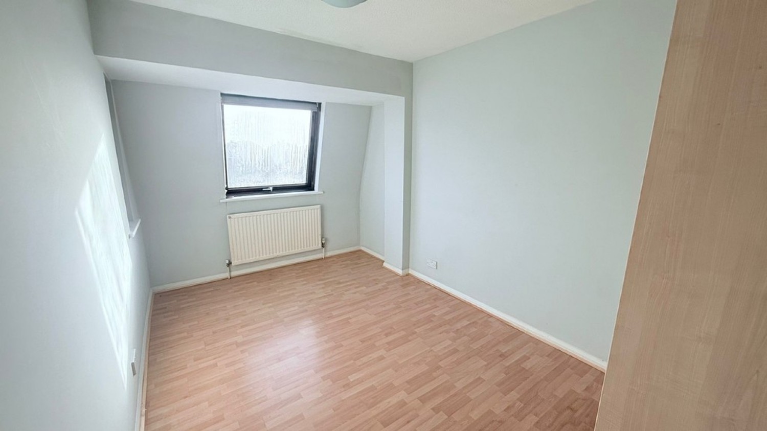 1 bedroom Flat in Garlands Road, Redhill