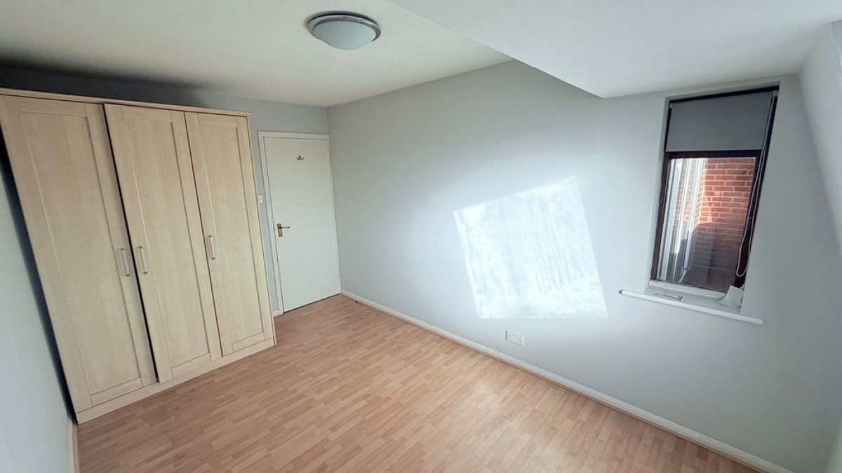 Garlands Road, Redhill