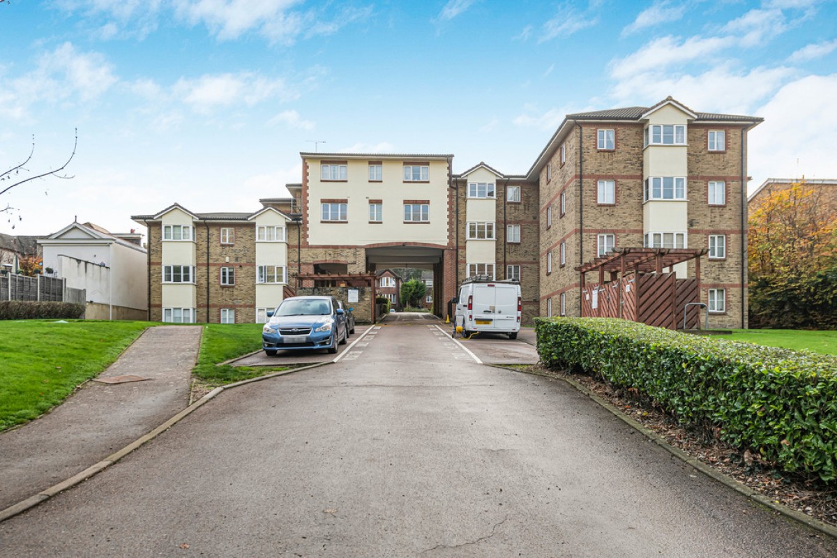 Kearton Place, Croydon Road