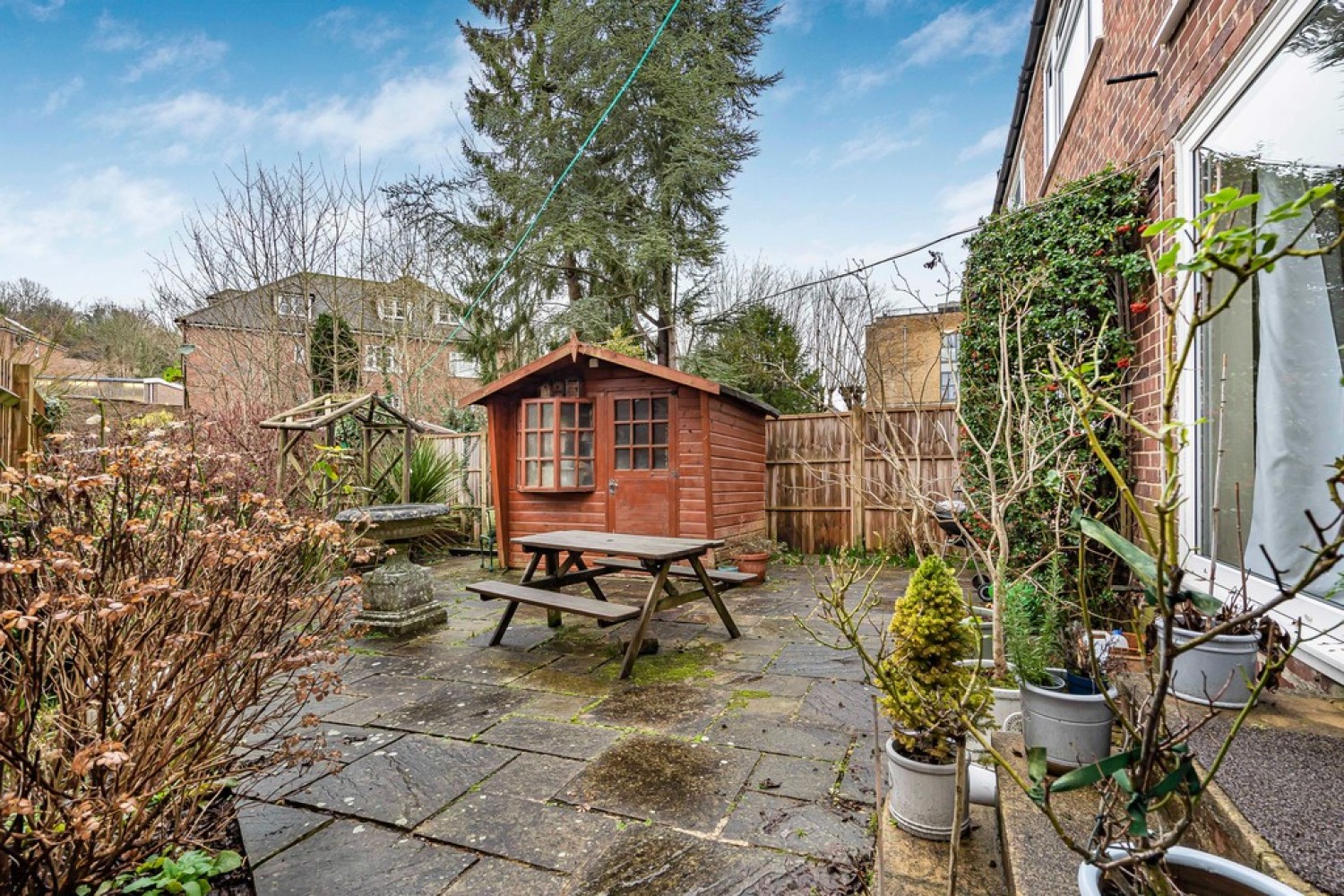 2 bedroom Flat for Sale Godstone Road, Caterham