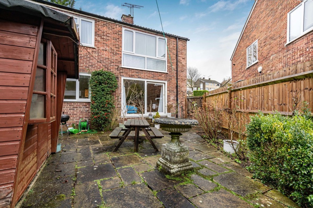 Godstone Road, Caterham