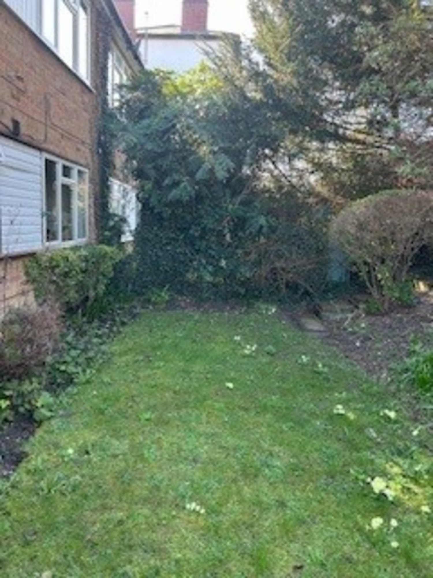 2 bedroom Flat for Sale Godstone Road, Caterham