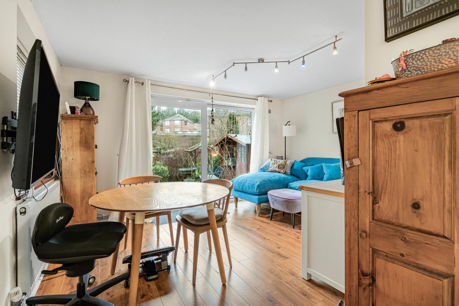 2 bedroom Flat for Sale Godstone Road, Caterham