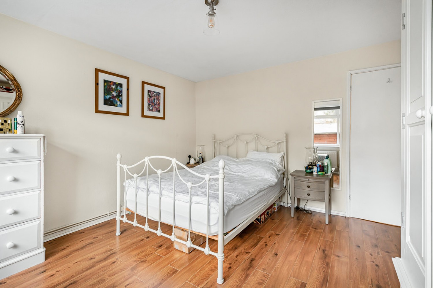 2 bedroom Flat for Sale Godstone Road, Caterham