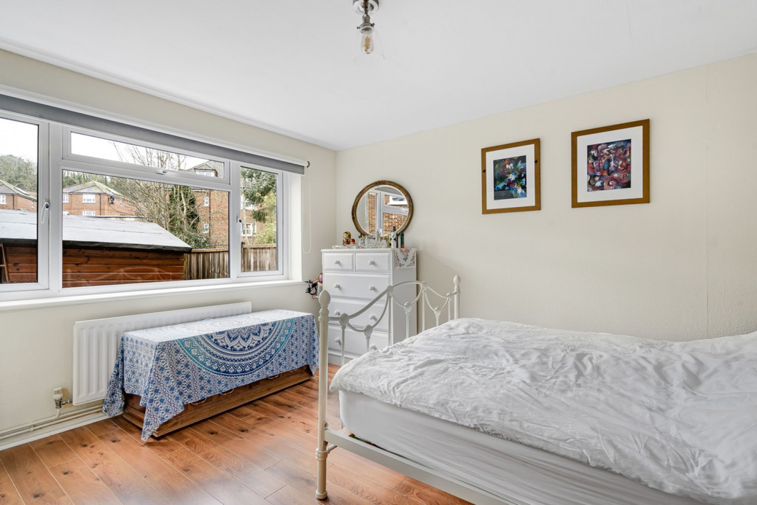 2 bedroom Flat for Sale Godstone Road, Caterham