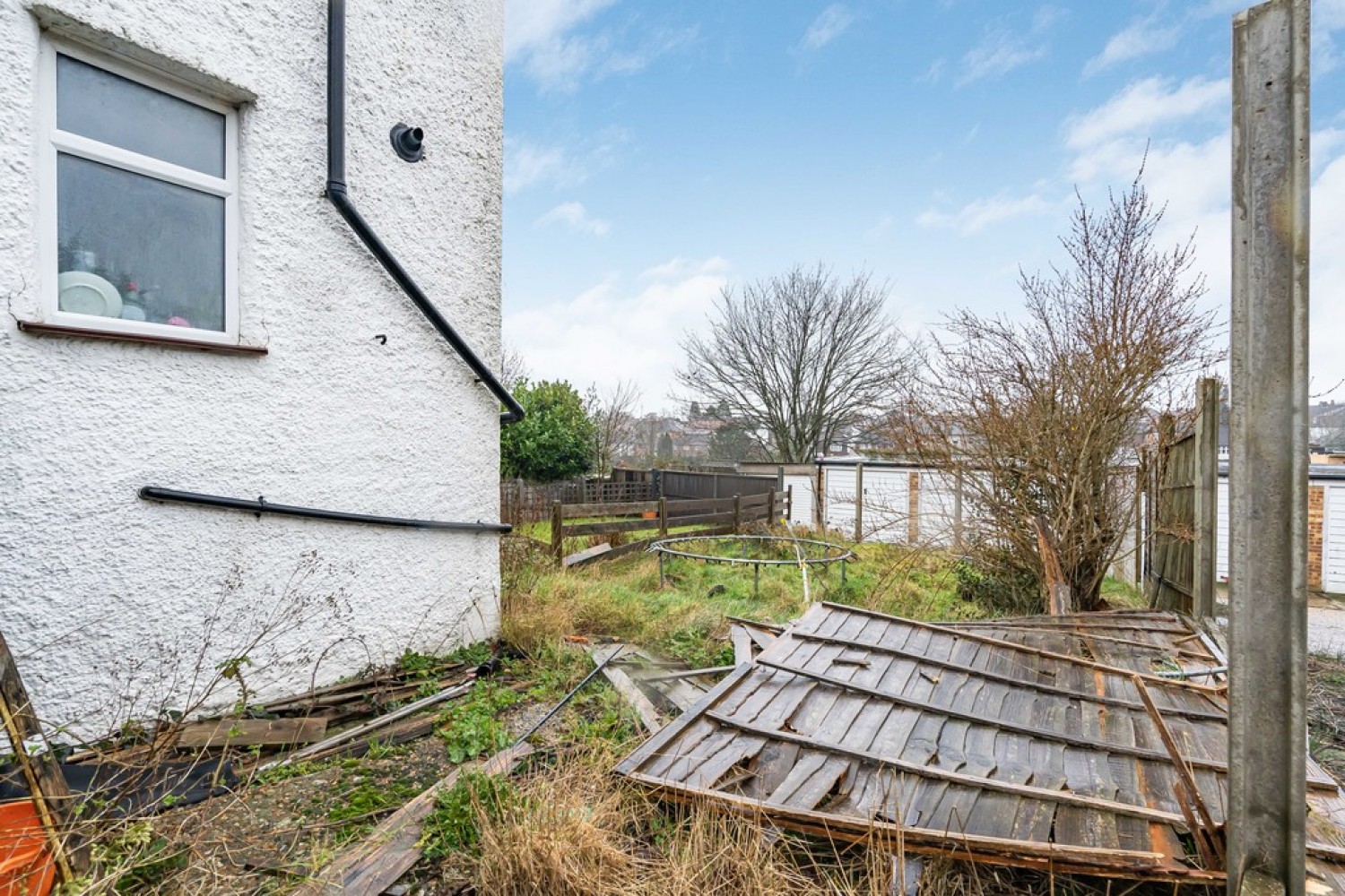 2 bedroom Flat for Auction Cromwell Road, Caterham