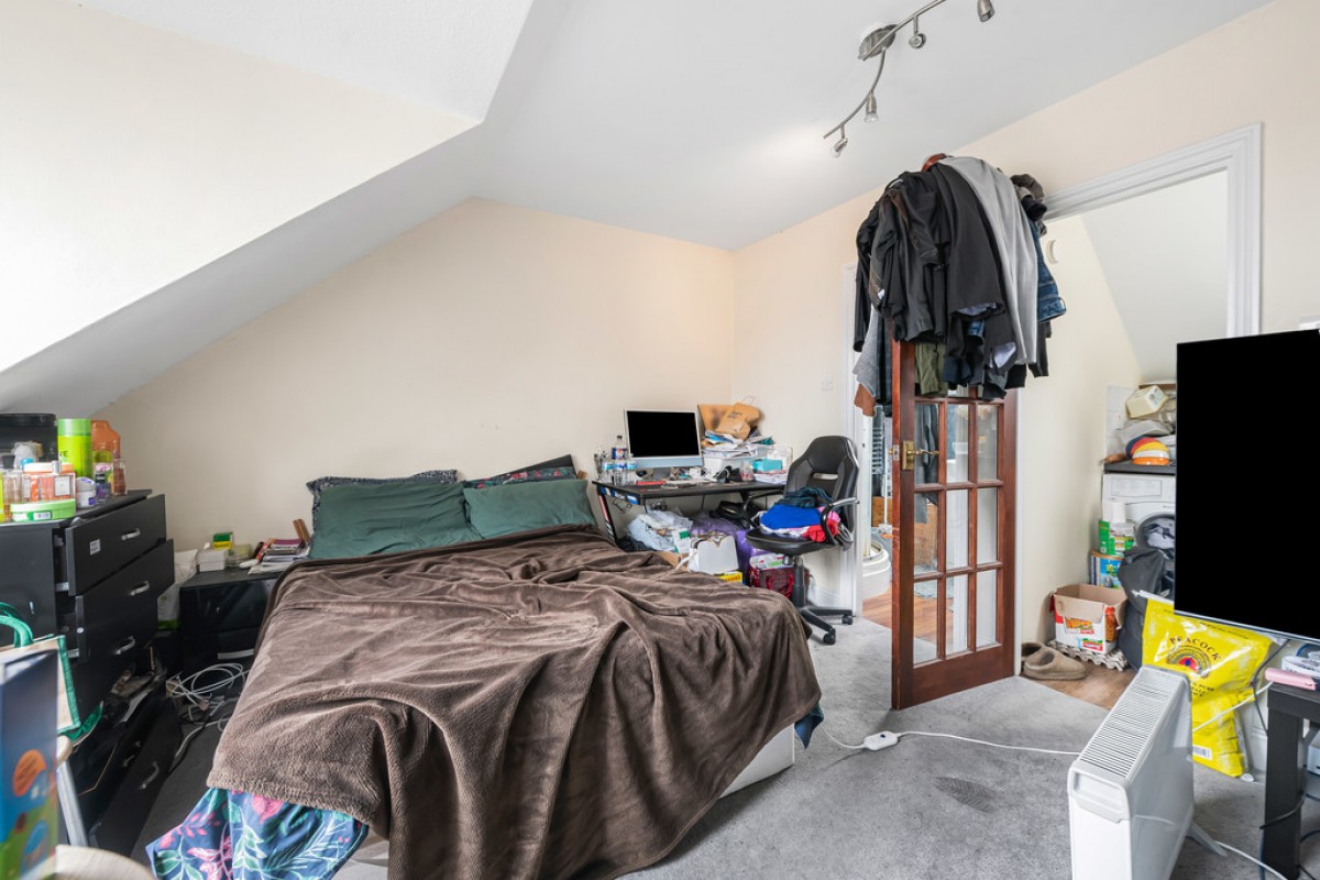 7 Cavendish Road, Redhill