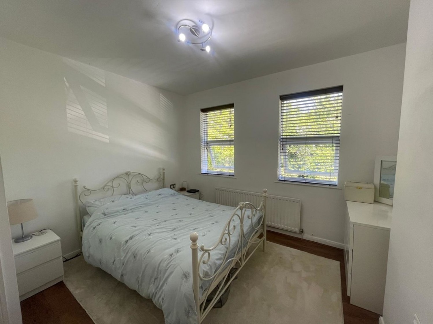 2 bedroom Flat for Letting The Grove