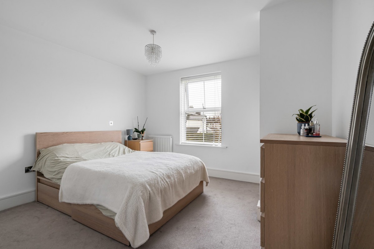 Warren Road, Reigate