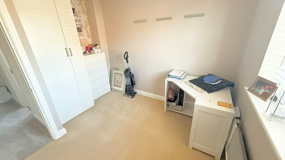 Crowhurst Mead, Godstone