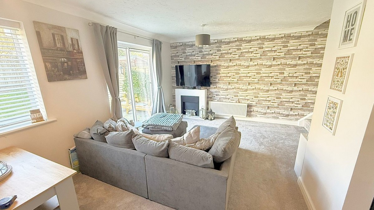 Crowhurst Mead, Godstone