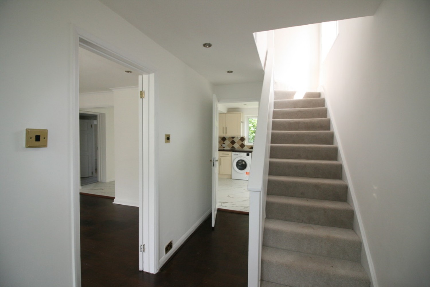 4 bedroom House for Letting Elsbrook Road, Redhill
