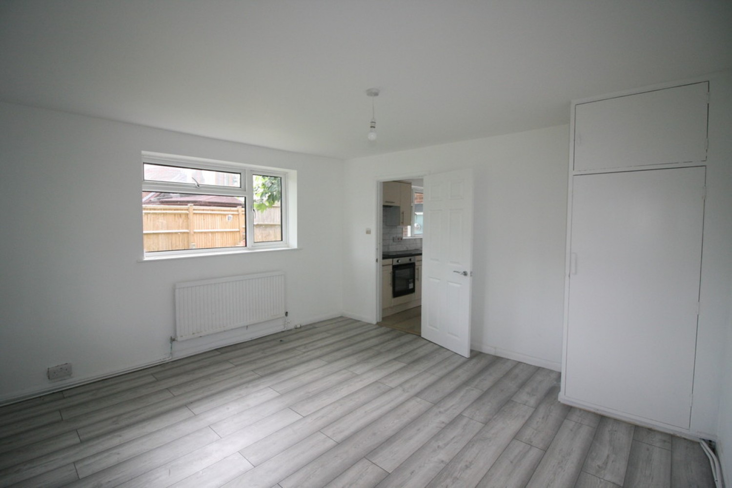 4 bedroom House for Letting Elsbrook Road, Redhill