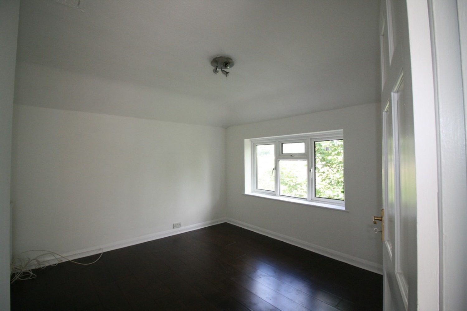 4 bedroom House for Letting Elsbrook Road, Redhill