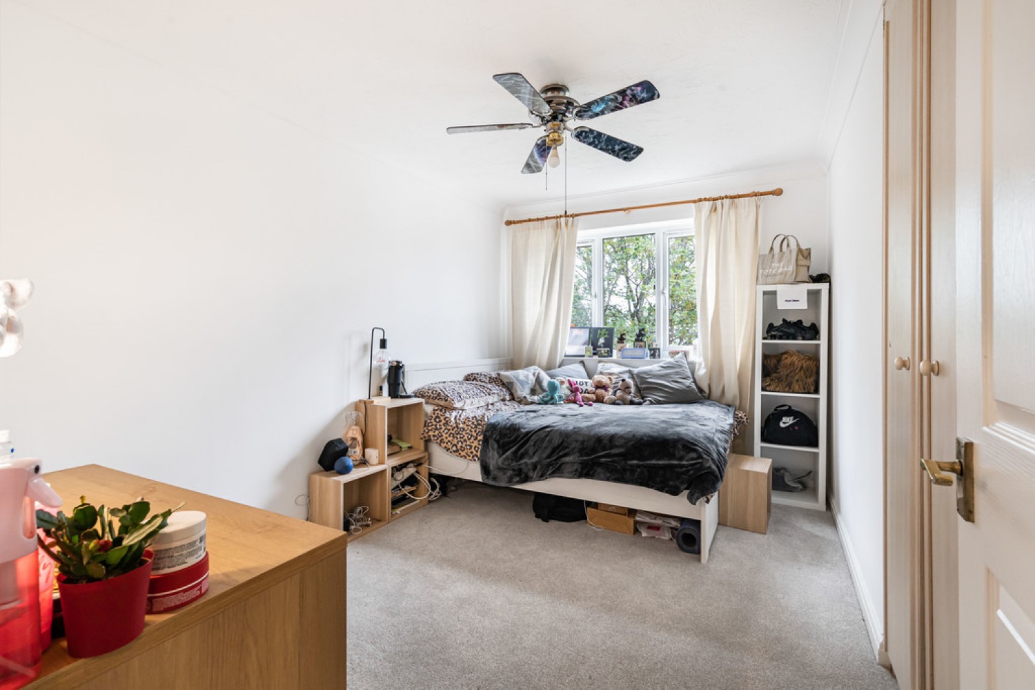 2 bedroom Flat for Sale 15 Queens Court, St Annes Way