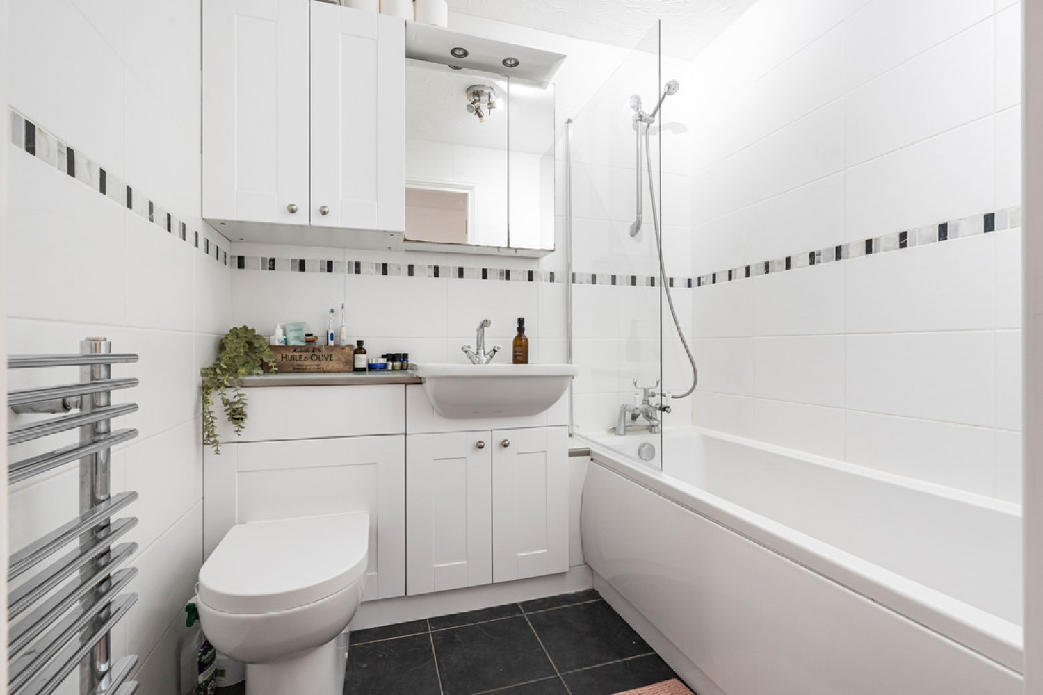 2 bedroom Flat for Sale 15 Queens Court, St Annes Way