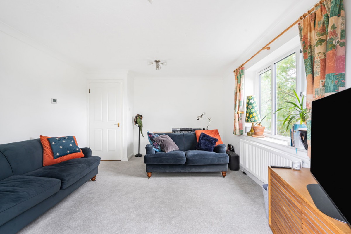 15 Queens Court, St Annes Way