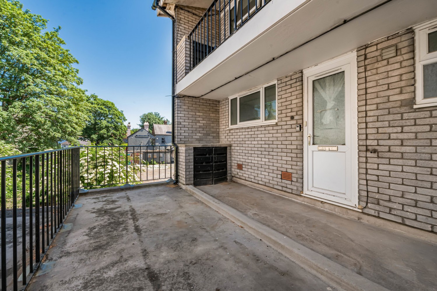 1 bedroom Flat for Sale Chaldon Road, Ragland Parade