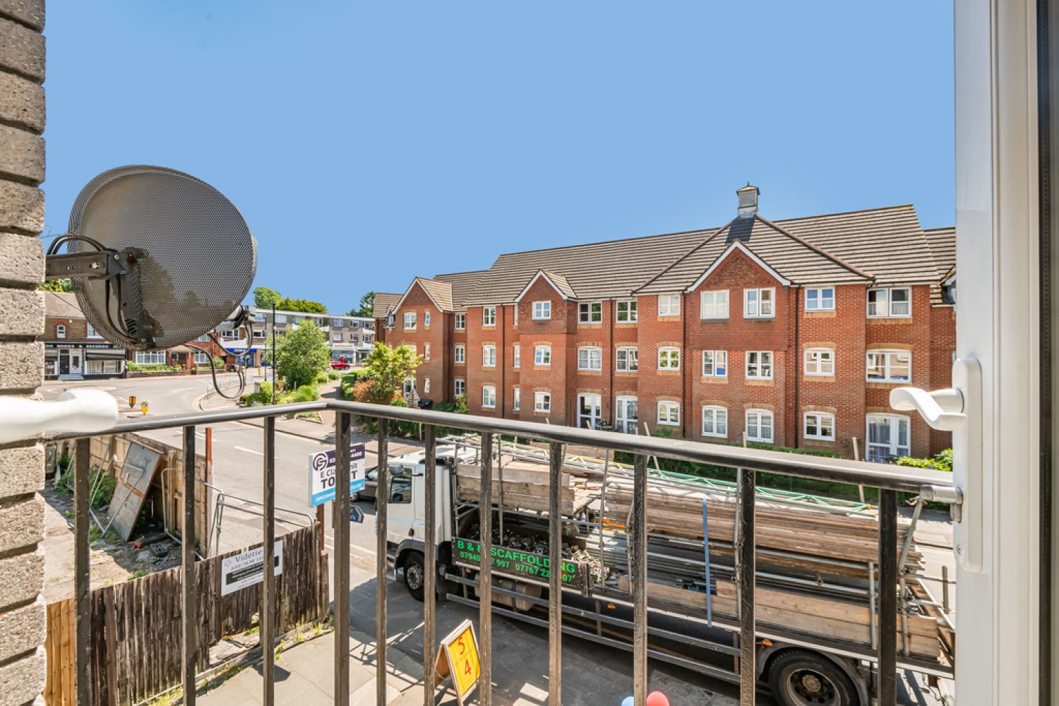 1 bedroom Flat for Sale Chaldon Road, Ragland Parade