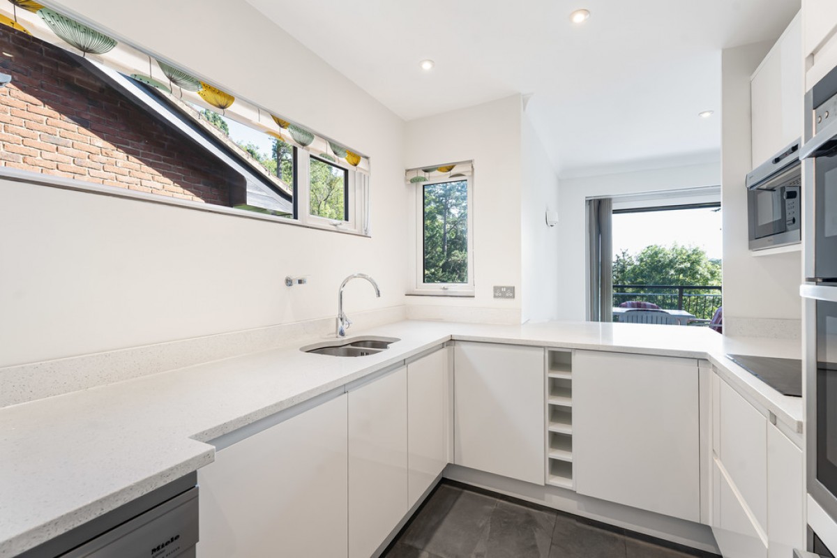 Succombs Place, Warlingham