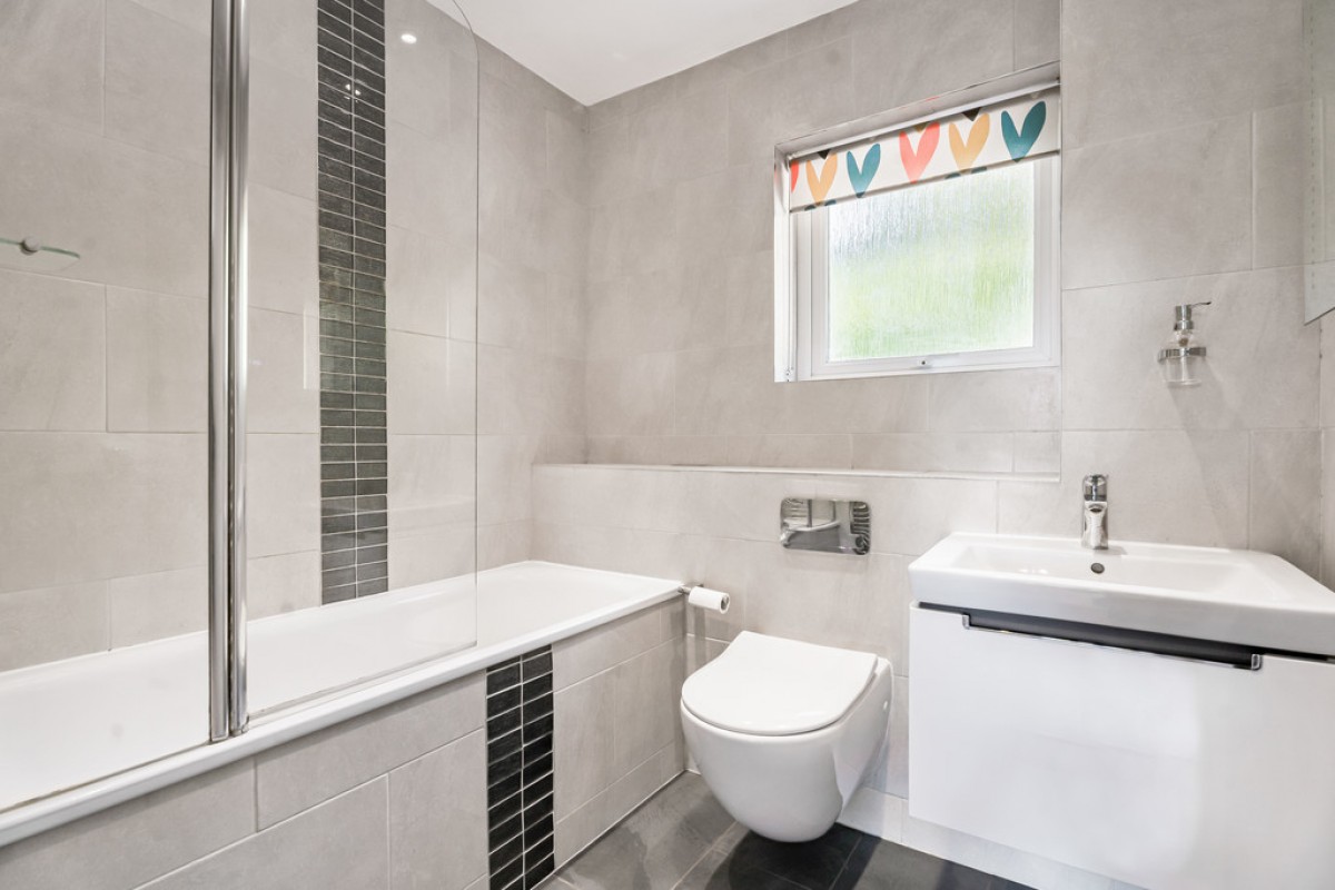 Succombs Place, Warlingham