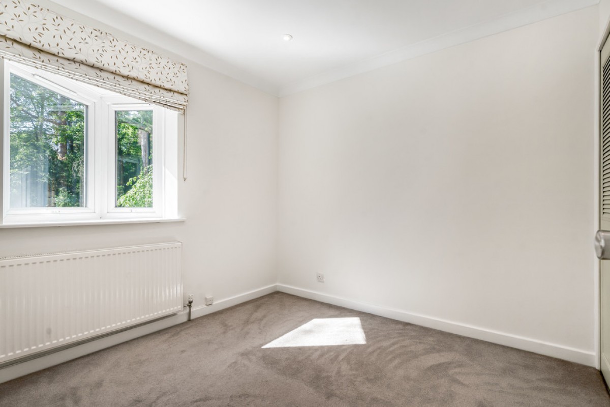 Succombs Place, Warlingham