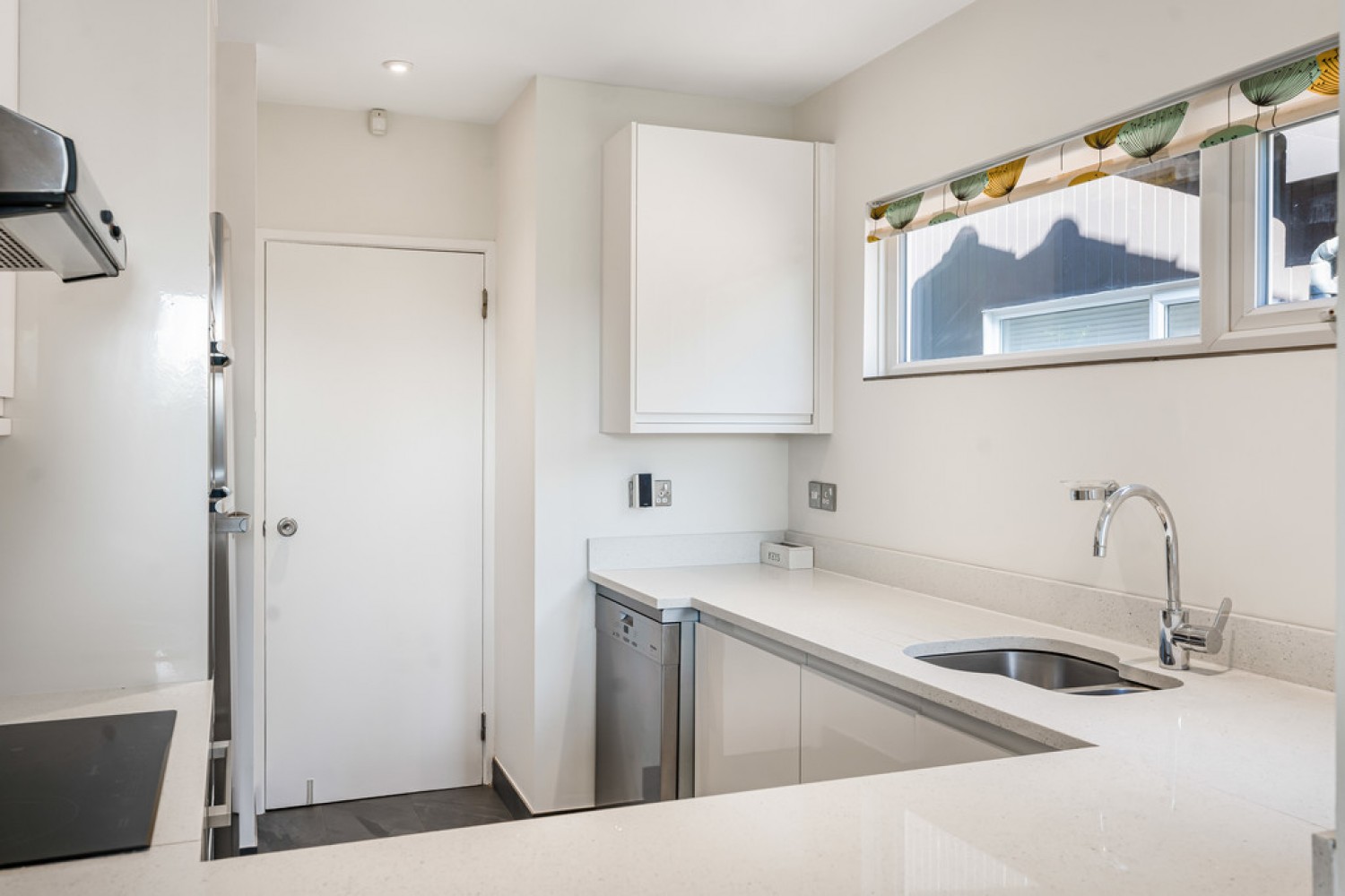3 bedroom Flat for Sale Succombs Place, Warlingham