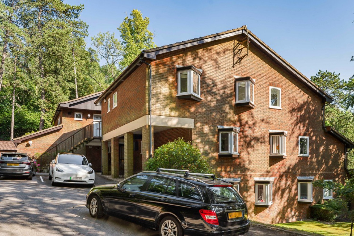 3 bedroom Flat for Sale Succombs Place, Warlingham