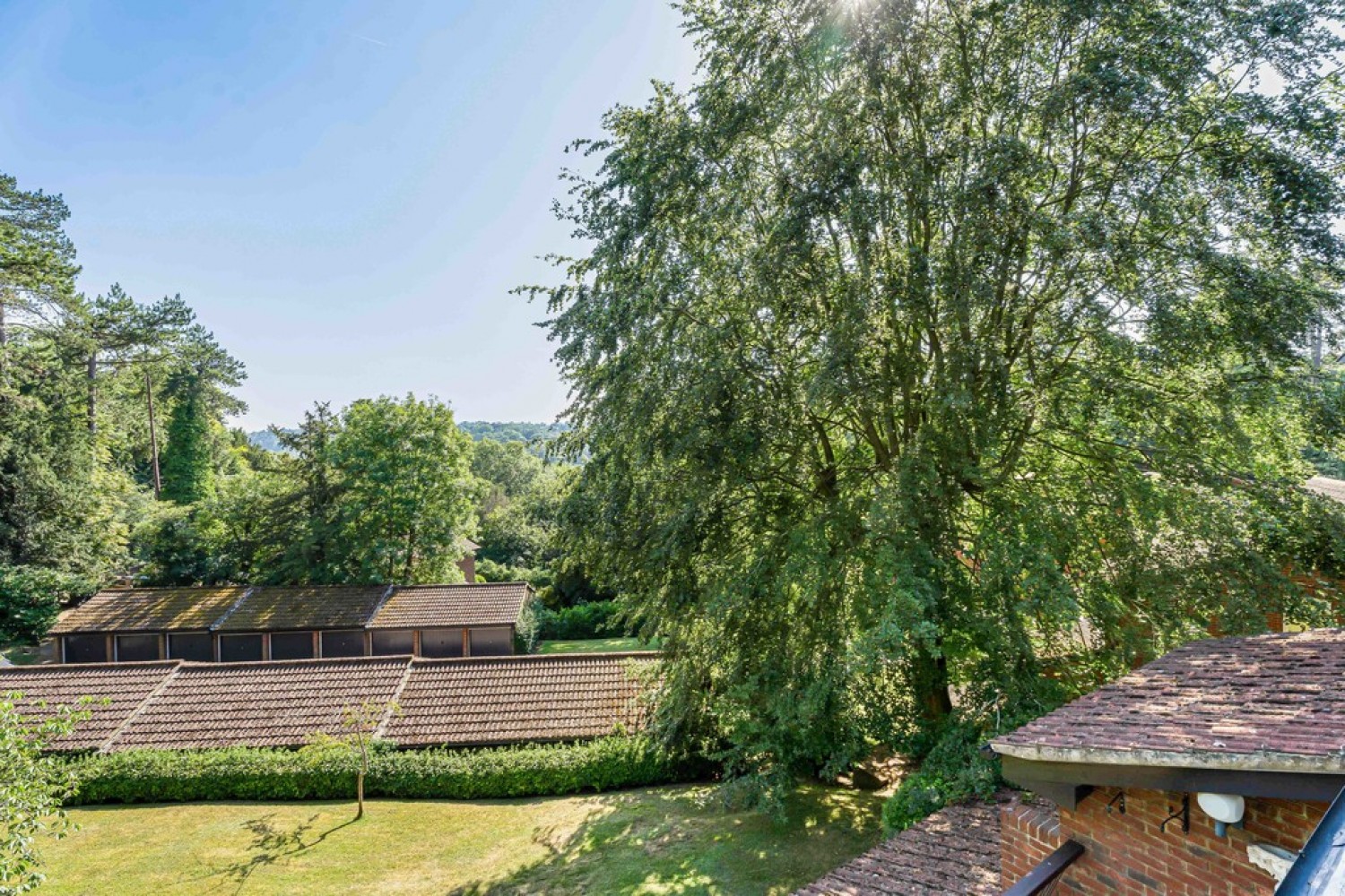 3 bedroom Flat for Sale Succombs Place, Warlingham