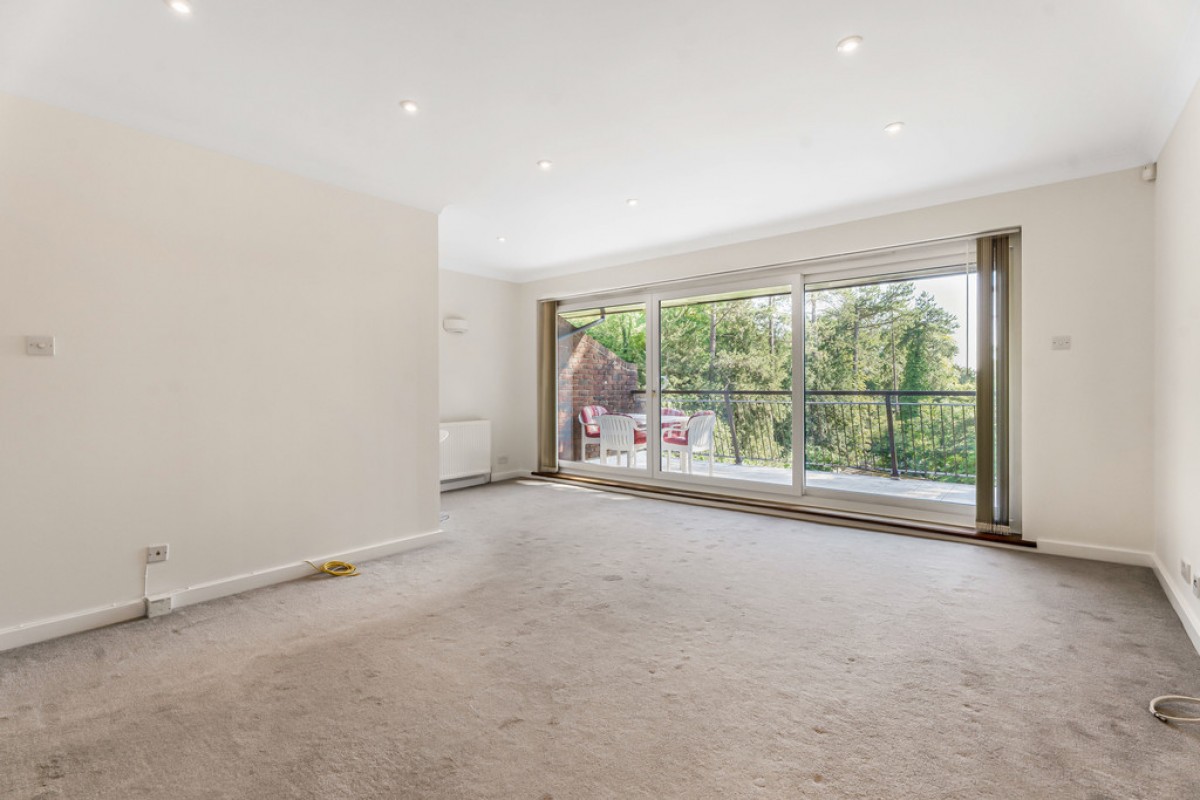 Succombs Place, Warlingham