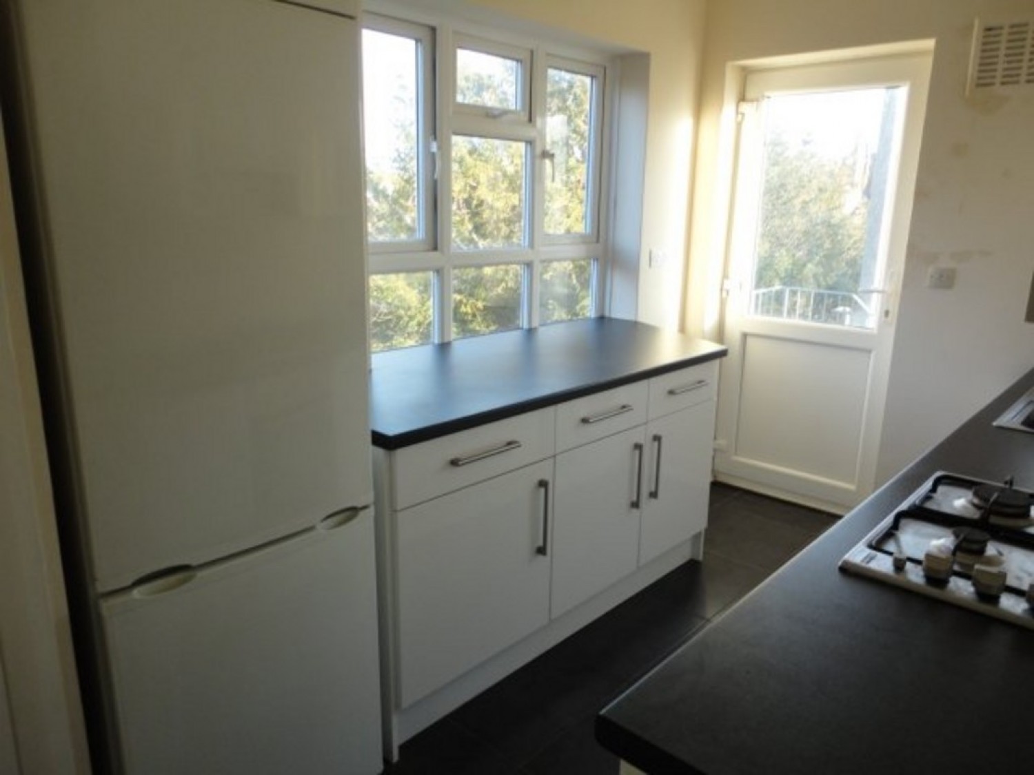 3 bedroom Flat for Sale Blackwater Road, Eastbourne