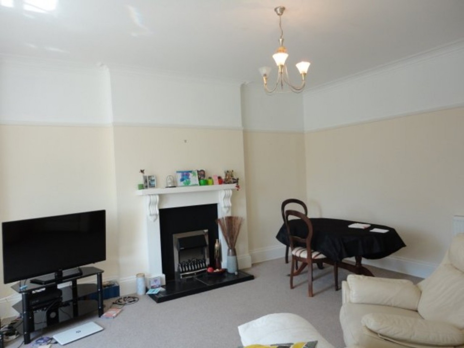 3 bedroom Flat for Sale Blackwater Road, Eastbourne
