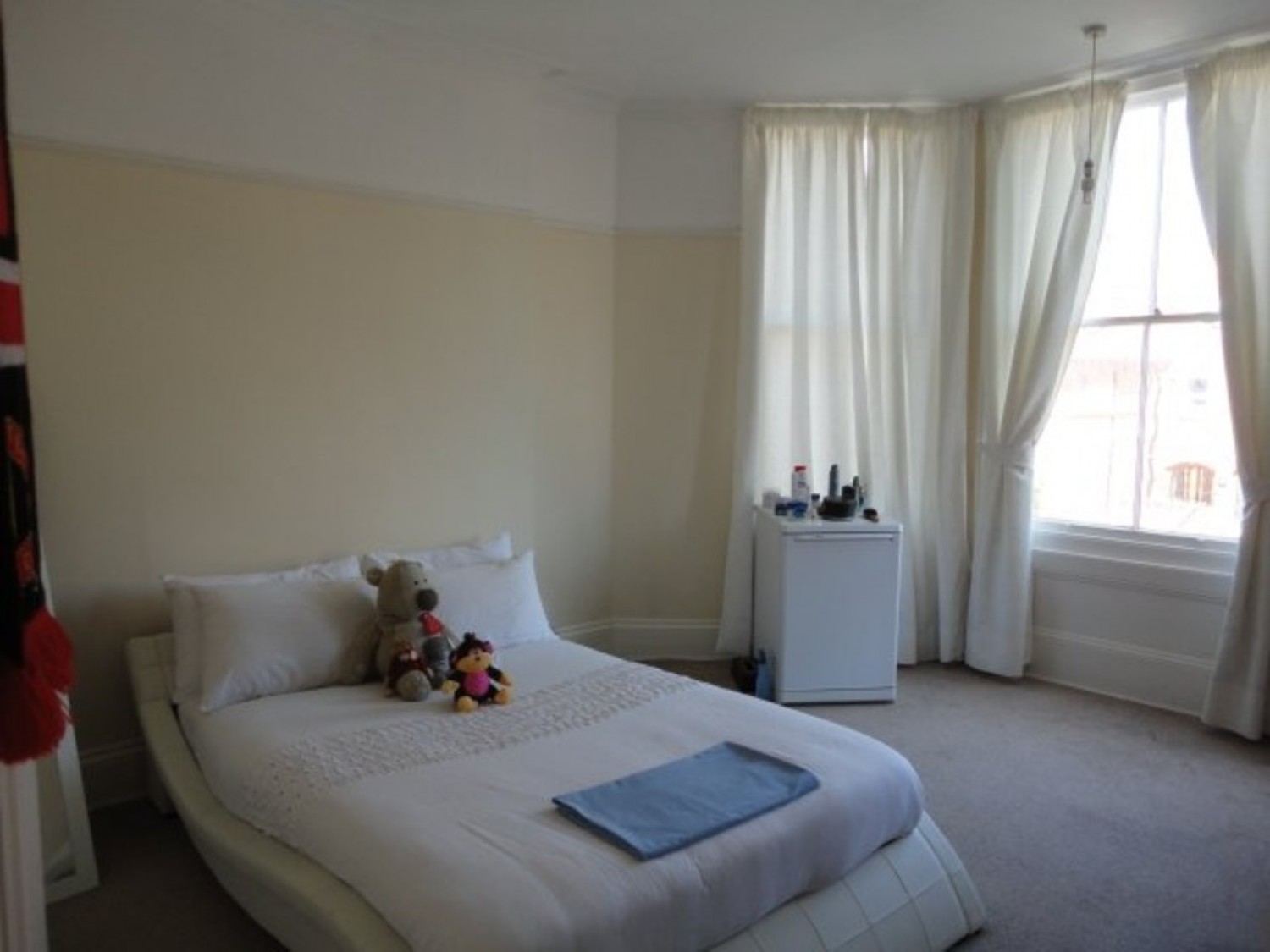 3 bedroom Flat for Sale Blackwater Road, Eastbourne
