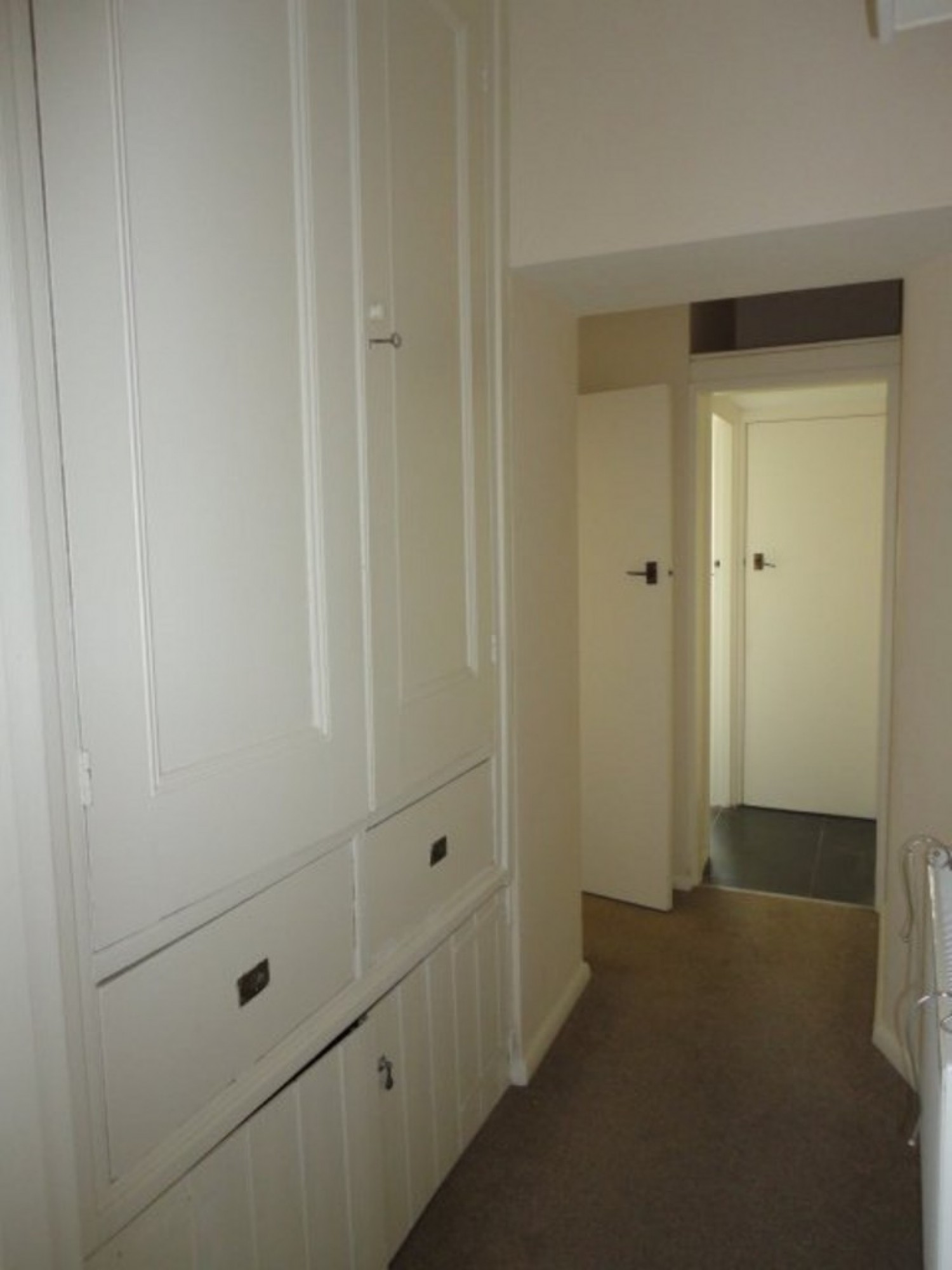 3 bedroom Flat for Sale Blackwater Road, Eastbourne