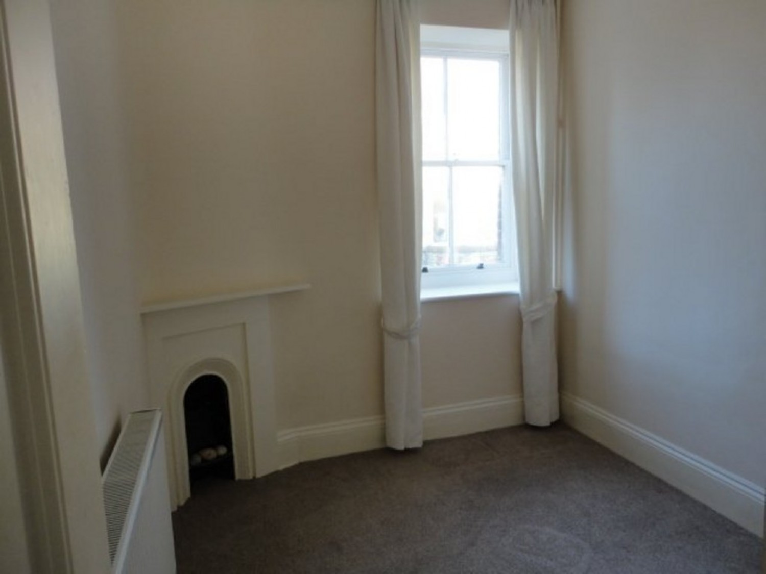 3 bedroom Flat for Sale Blackwater Road, Eastbourne