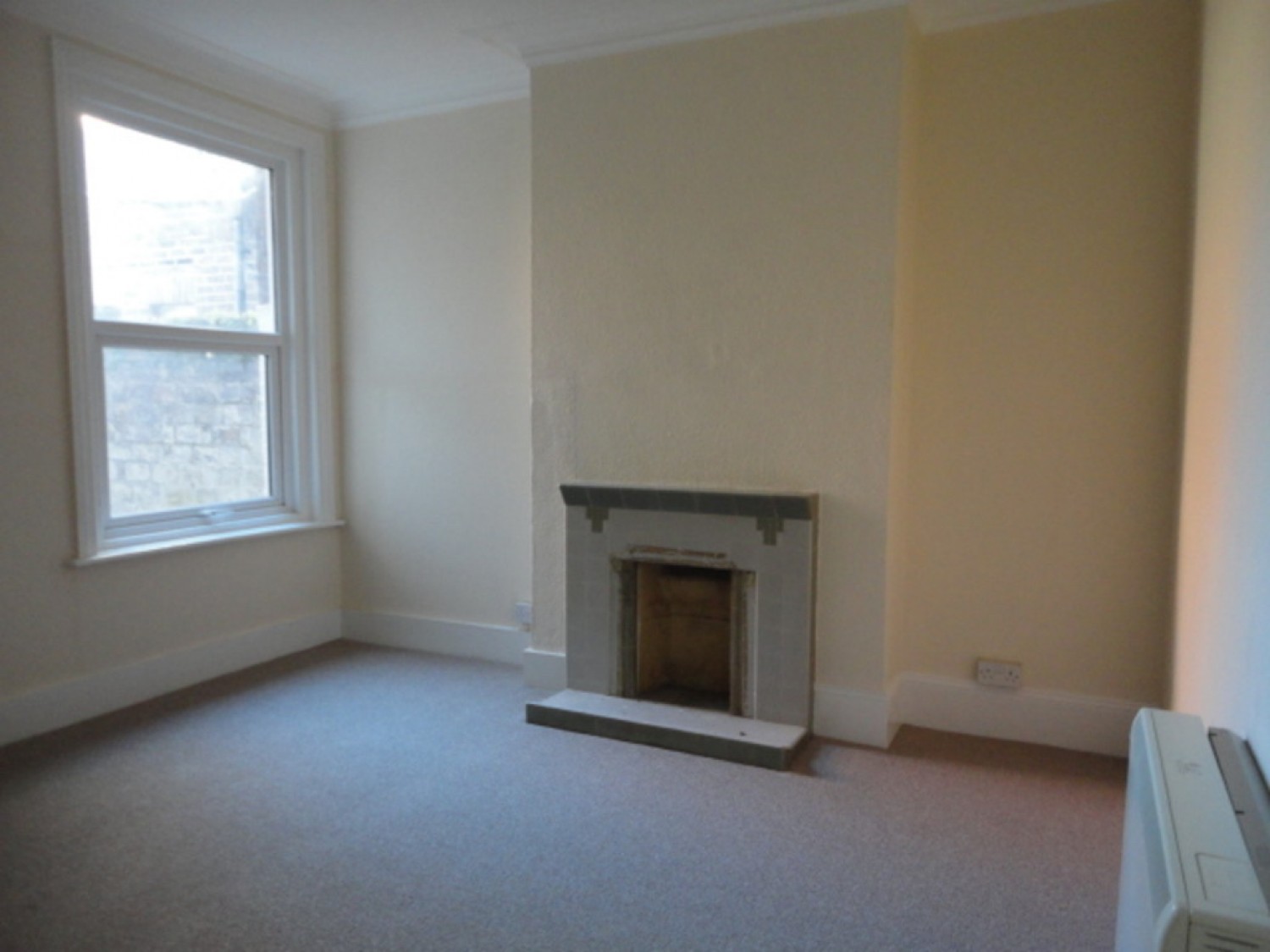 1 bedroom Flat for Letting Belmore Road, Eastbourne