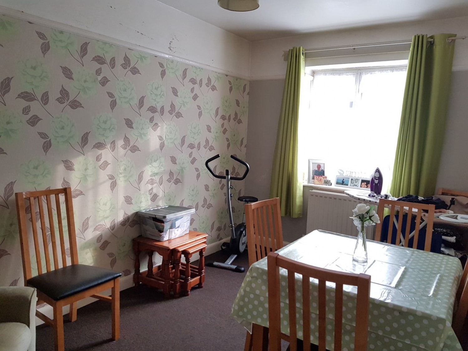 2 bedroom Flat for Letting Seaside, Eastbourne